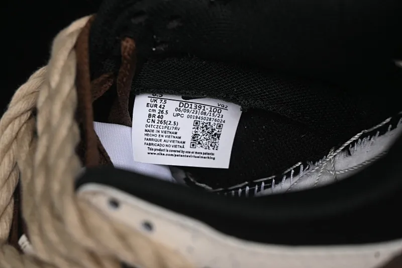 All categories Nk SB Dunk series Nk SB Dunk Low Low-top sneakers Nk Dunk Low TMS Little Red Panda Dopamine Mocha Chinese style splash-ink old deconstruction Low-top casual sneakers DD1391-100